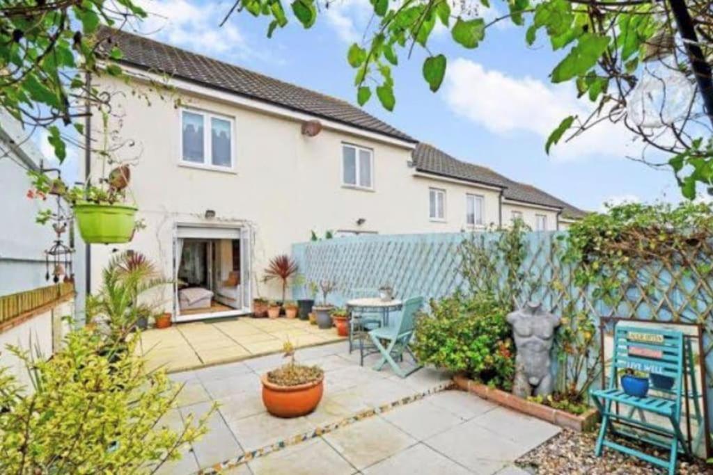 Sunny Family 4-Sleeper Near Newquays Top Beaches Newquay  Exterior photo